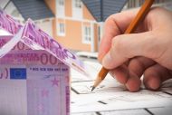 Πόσο είναι το επίδομα στέγασης που θα πάρουν 500.000 οικογένειες