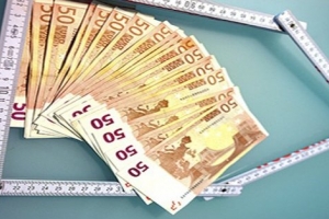 Εμπόδια για την Ελλάδα φέρνει η αύξηση των επιτοκίων – Οι προκλήσεις και η ΕΚΤ
