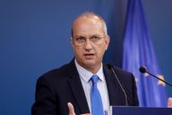 Οικονόμου για δελτίο στα καύσιμα: Στο τραπέζι και τα «πλέον ακραία σενάρια»