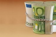 Εφορία: Αύξηση ακατάσχετου λογαριασμού για συνεπείς οφειλέτες