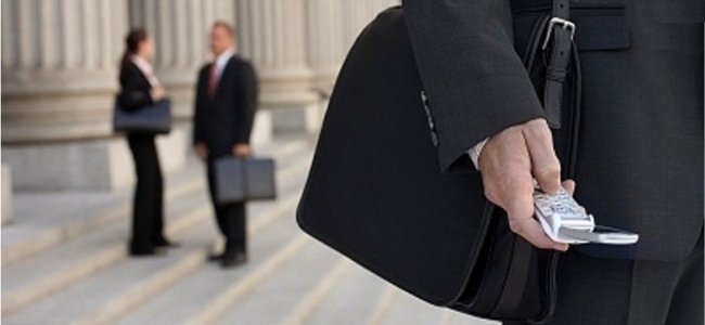 Picture 0 for Άρση τηλεφωνικού απορρήτου ζητεί η «ομάδα εκβιαζόμενων εφοριακών»