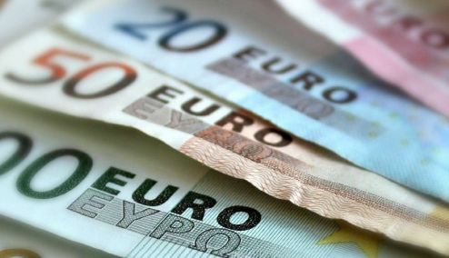 Picture 0 for ΔΥΠΑ: Νέο bonus 300 ευρώ - Οι δικαιούχοι