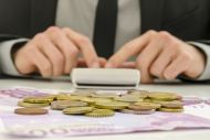 ΑΑΔΕ: Σβήνονται πρόστιμα για 3 στους 10 φορολογούμενους μετά από προσφυγή - Η διαδικασία