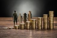 Αφορολόγητο: Πόσα χρήματα θα εξοικονομήσουν οι οικογένειες με παιδιά - Αναλυτικά παραδείγματα