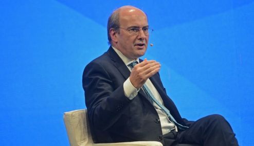 Picture 0 for Χατζηδάκης: Συνεντεύξεις σε Bloomberg και CNBC - «Ο ρυθμός ανάπτυξης της Ελλάδας είναι 5πλάσιος από τον μέσο όρο της ευρωζώνης»