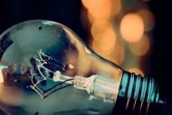 Τιμολόγια ρεύματος: Κλειδώνει στα €0,15/Kwh η τιμή για τον Αύγουστο - Πώς θα διαμορφωθούν τα κόστη στα πράσινα και κίτρινα τιμολόγια