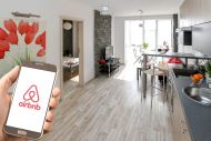 Airbnb: Σενάρια για εκπτώσεις φόρου στα ενοίκια και αυξήσεις στις βραχυχρόνιες μισθώσεις