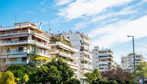 Picture 0 for Γονικές παροχές: Αύξηση 63% τον Μάιο - Φρένο στις αγοραπωλησίες ακινήτων για δεύτερο μήνα