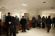 Συνωστισμός στις ΔΟΥ για παραλαβή του «μαγικού» κλειδάριθμου