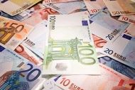 Στο στόχαστρο του ΥΠΟΙΚ 3.000 τραπεζικοί λογαριασμοί 