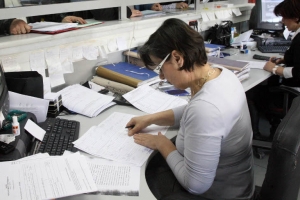 Παράνομη η απεργία των εφοριακών
