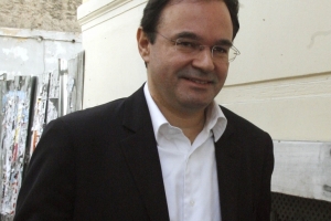 Κάλεσμα Παπακωνσταντίνου για συλλογική δράση και συνεισφορά